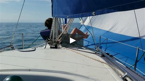 Barefoot Sailing